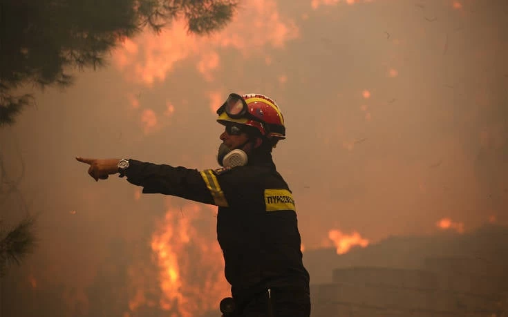 Φωτιά τώρα σε δάσος στην Αιτωλοκαρνανία – «Συναγερμός» στην Πυροσβεστική